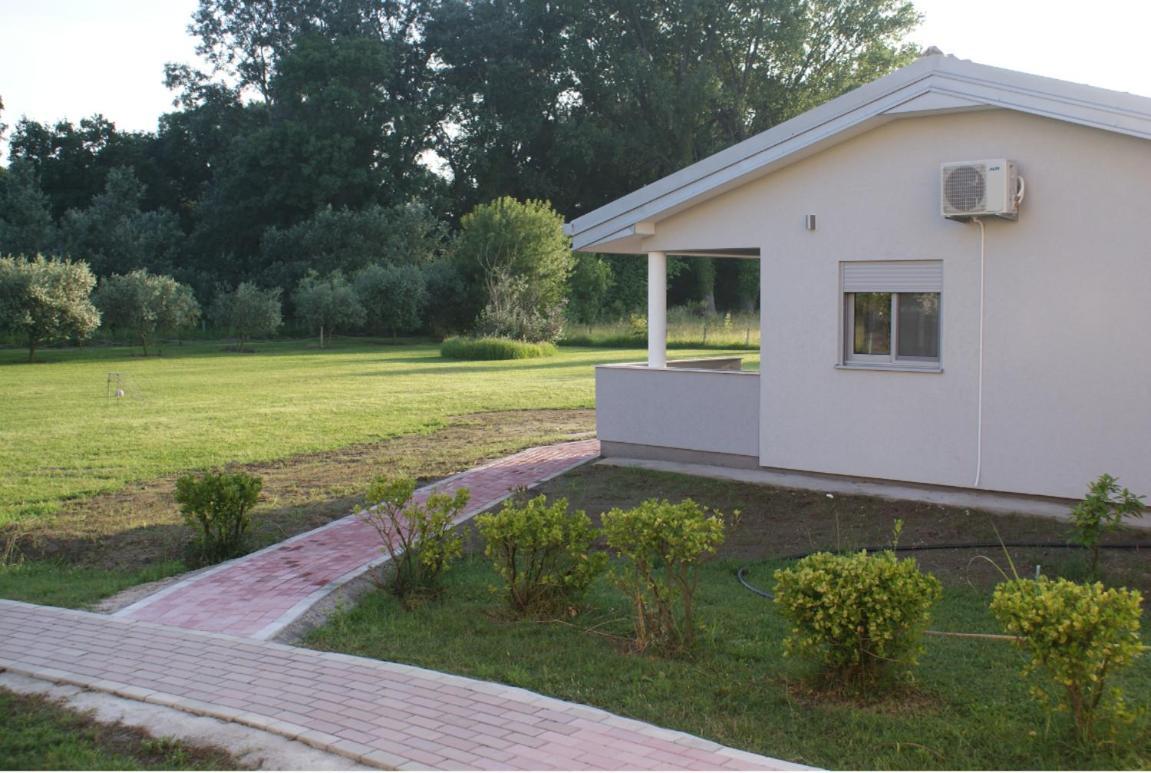 Helena'S Sweet Home Улцинь Екстер'єр фото