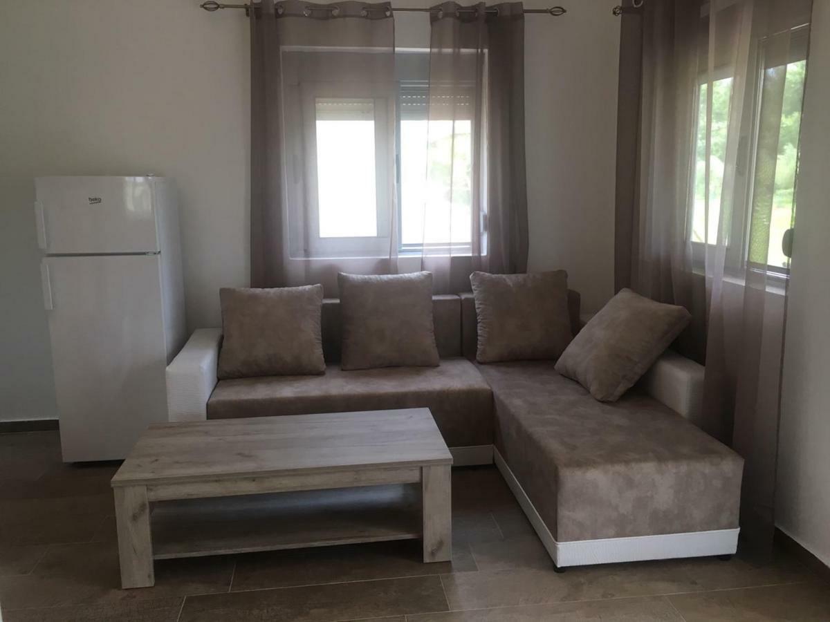 Helena'S Sweet Home Улцинь Екстер'єр фото