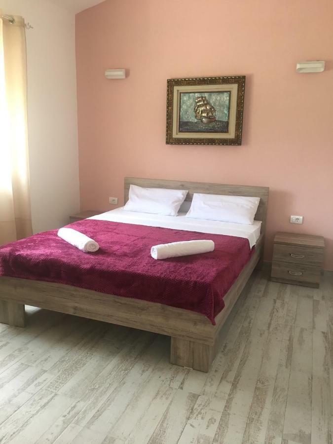 Helena'S Sweet Home Улцинь Екстер'єр фото