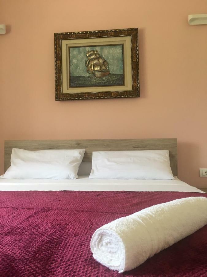 Helena'S Sweet Home Улцинь Екстер'єр фото
