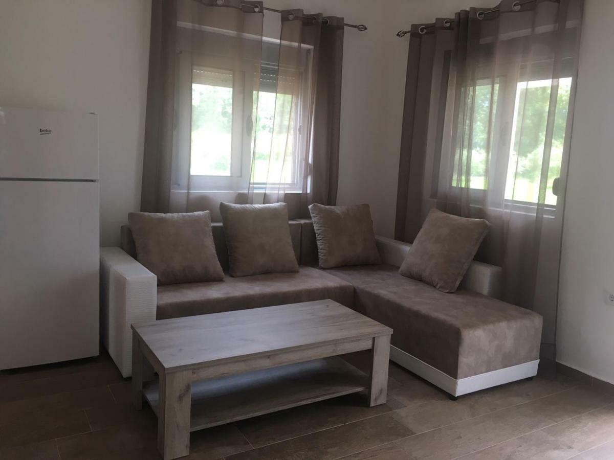 Helena'S Sweet Home Улцинь Екстер'єр фото